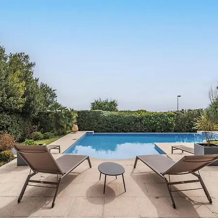 Historic 9 People Private Pool Near Cannes *